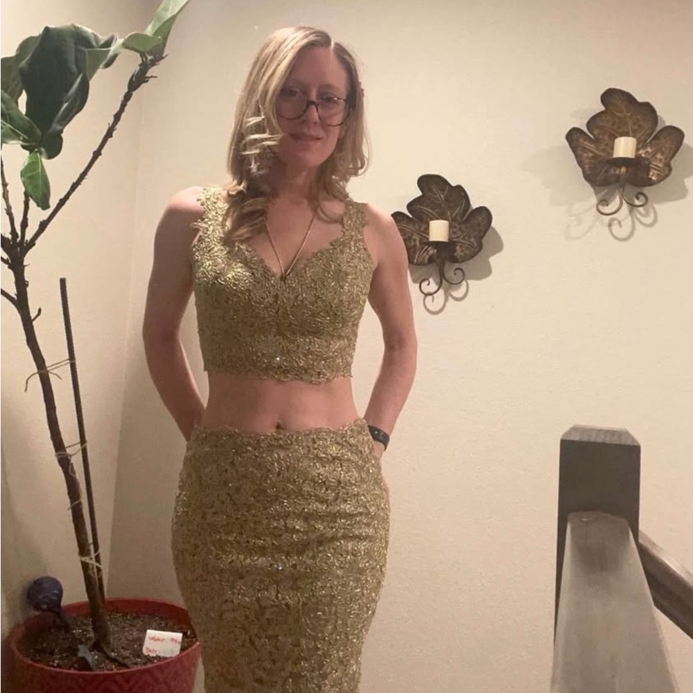 Sherri Hill Gold Lace Two-Piece Prom Dress - Picture 6 of 6